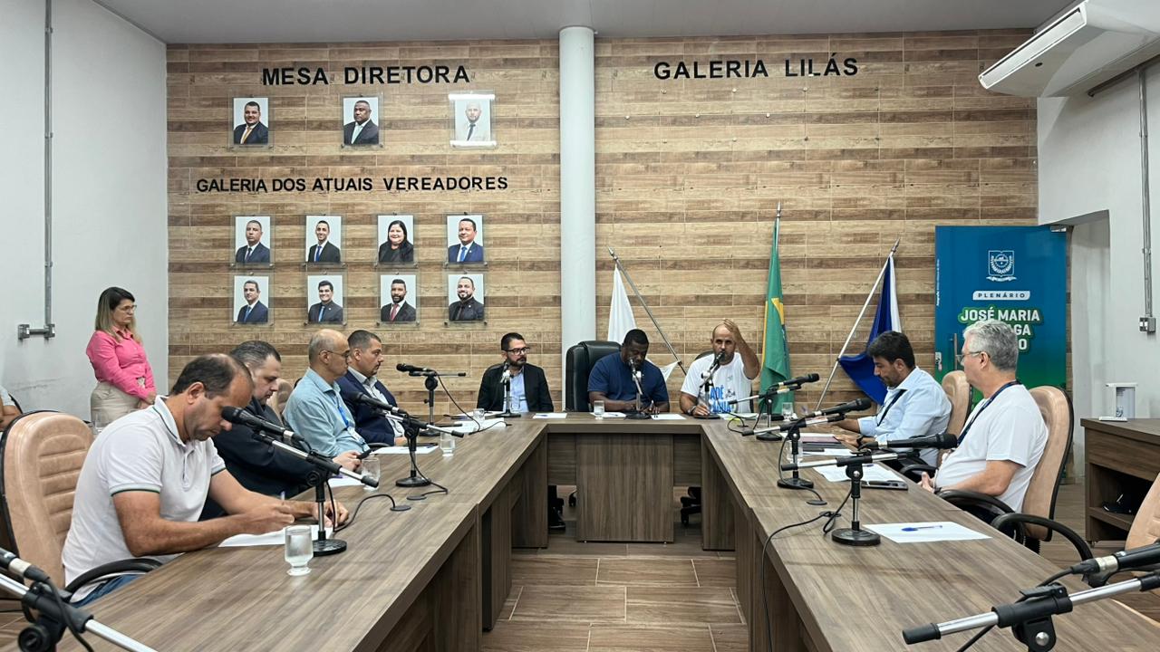 Audiência pública debate falta de água e reúne autoridades em Santana do Paraíso